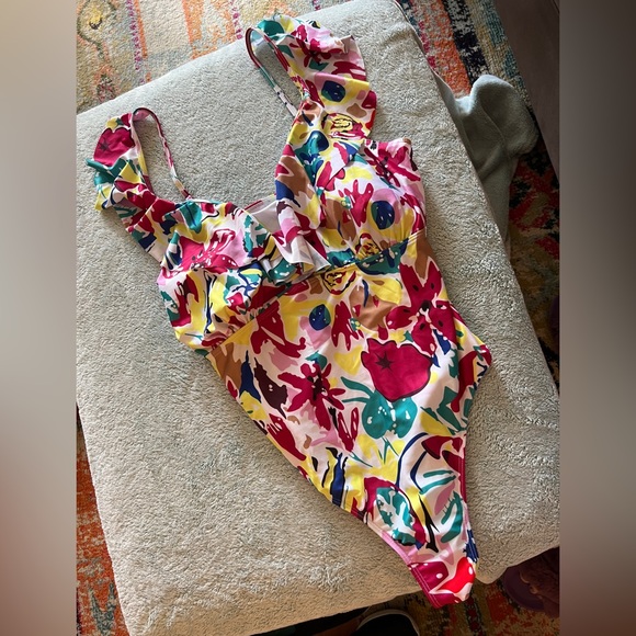 Bright Cutesy One-Piece Swimsuit SHEIN Size 3XL (16-18) - Picture 3 of 4